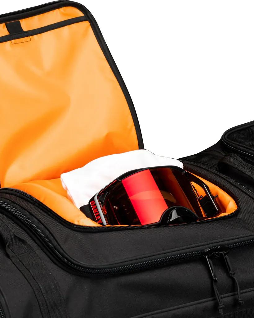 ALBEK Gear bag Meridian Wheeled Covert Black