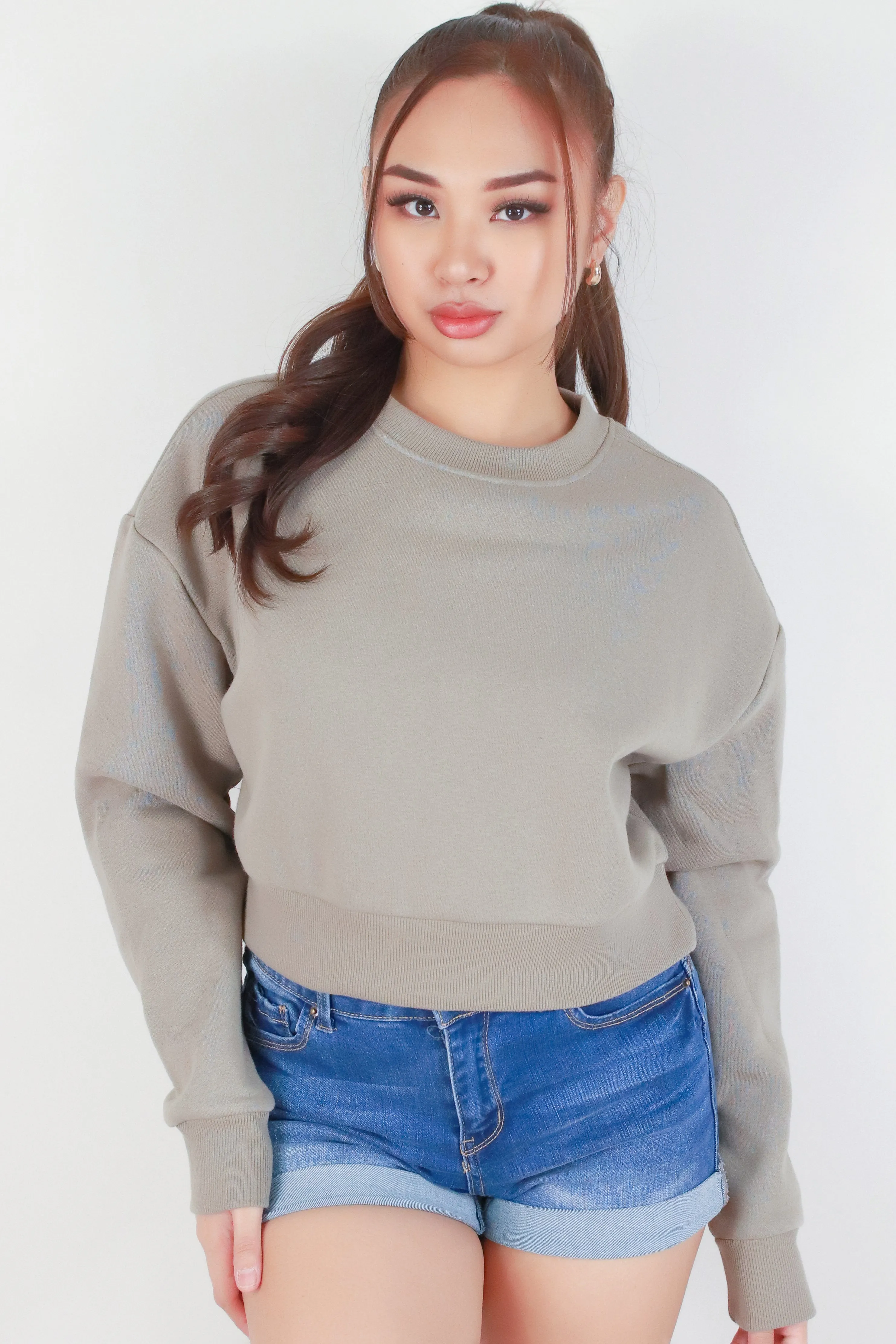 RIGHT ON TIME SWEATER