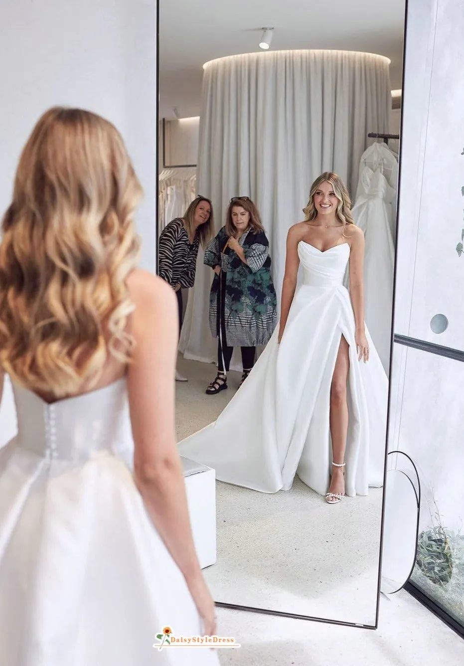 Sexy Slit Lovely Outdoor Wedding Dress