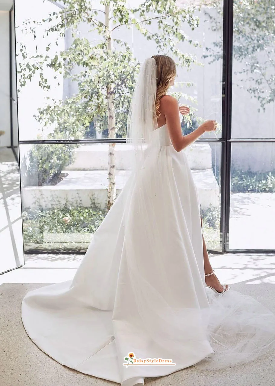 Sexy Slit Lovely Outdoor Wedding Dress