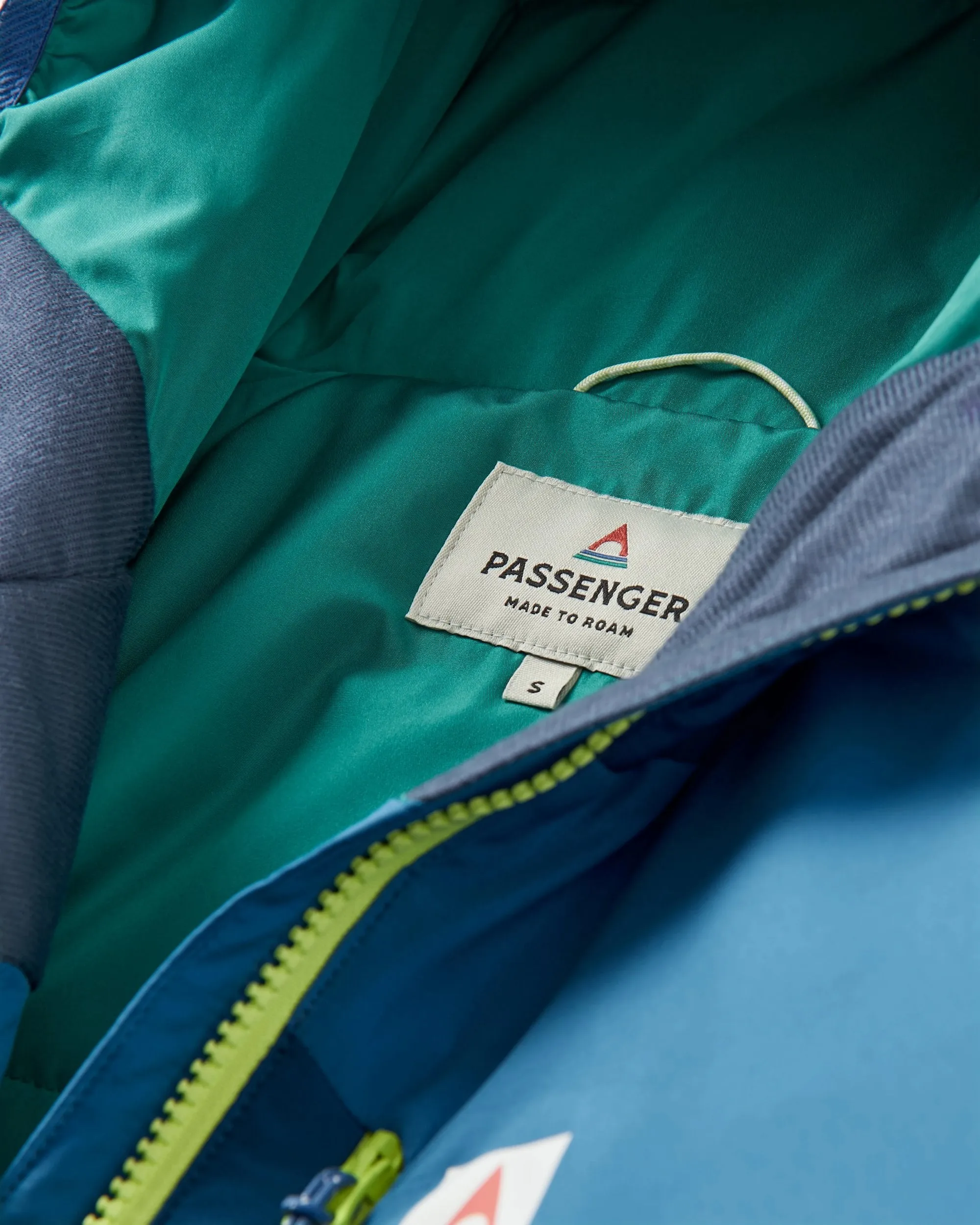 Shasta Lightweight Recycled Thermore® Insulated Jacket - Tidal Blue/Blue Steel/Birch