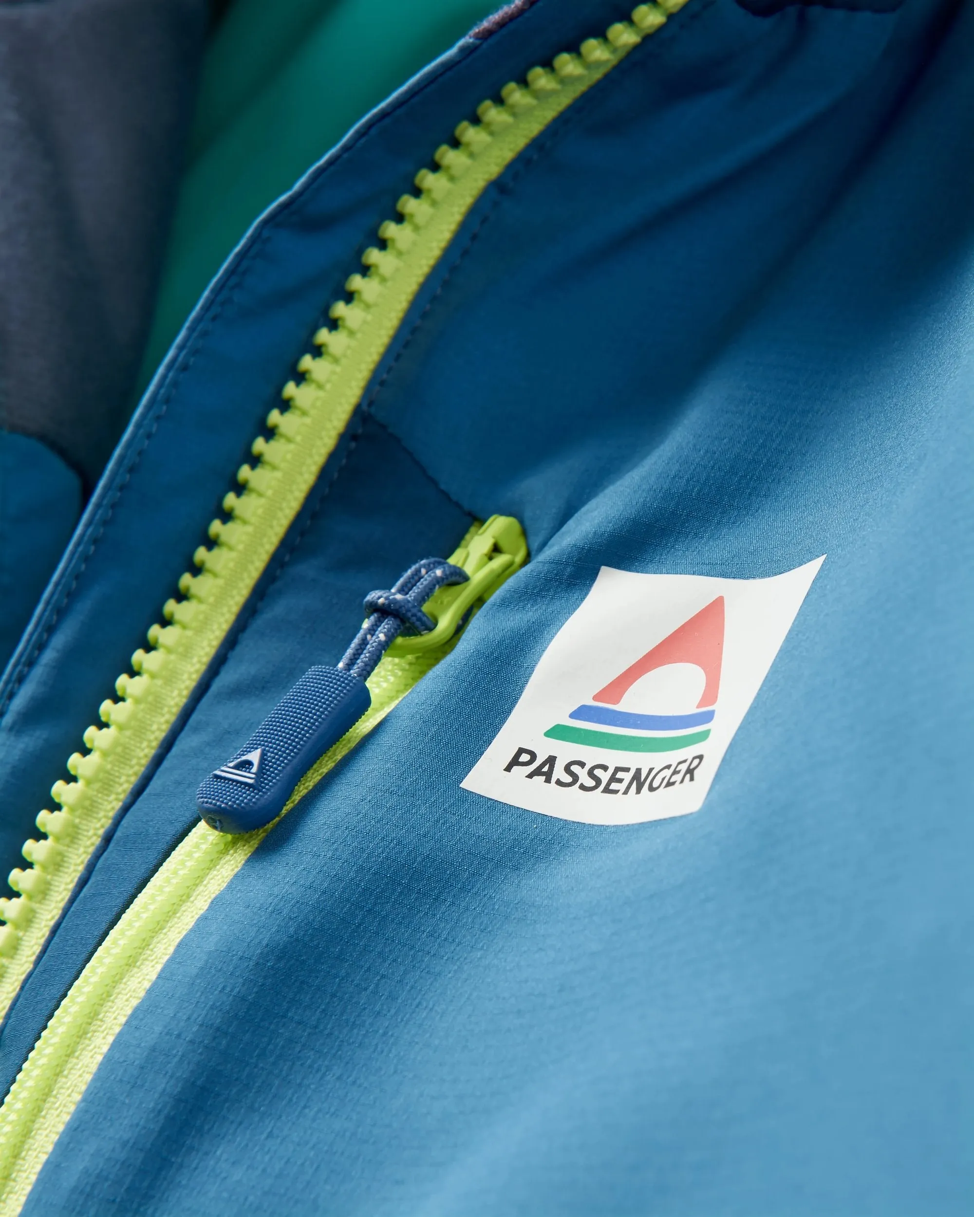 Shasta Lightweight Recycled Thermore® Insulated Jacket - Tidal Blue/Blue Steel/Birch