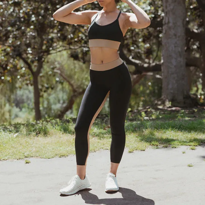 Tavi Mid Rise 7/8 Stripe Tight Leggings